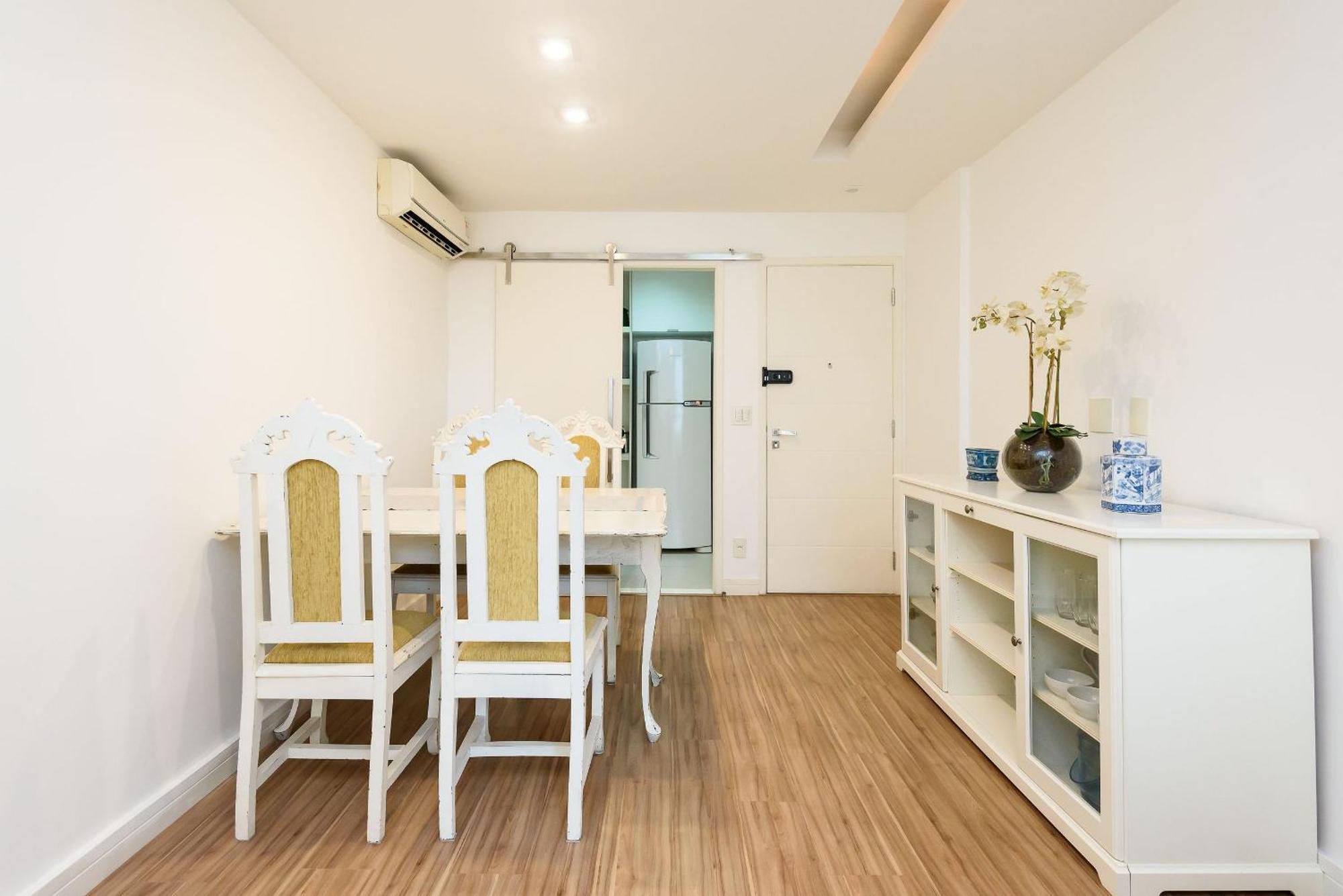 E Sala A 100m Da | Bl 34/501 Apartamento